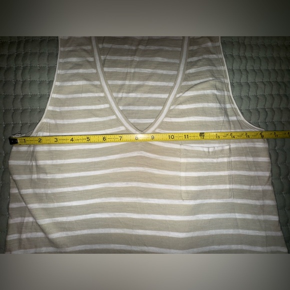 Madewell Whisper 100% Cotton Tank Top Striped Casual V-Neck Pocket. Size S NWOT - Picture 6 of 13